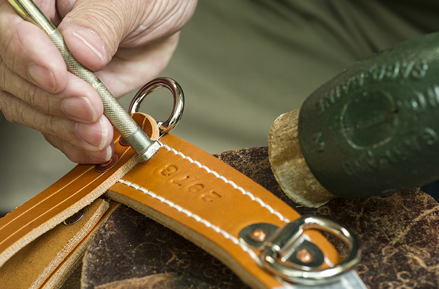Old Skills, New Friends – Making Harnesses for Leader Dogs